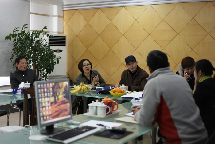 2012-11-28 崇川區(qū)工會領導來我司檢查指導工會工作